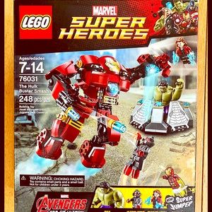 NEW LEGO Super Heroes The Hulk Buster Smash 76031